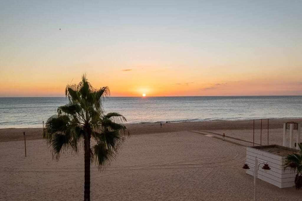 Preciado Apartamento Con Vistas Frontales Al Mar Cadice Esterno foto